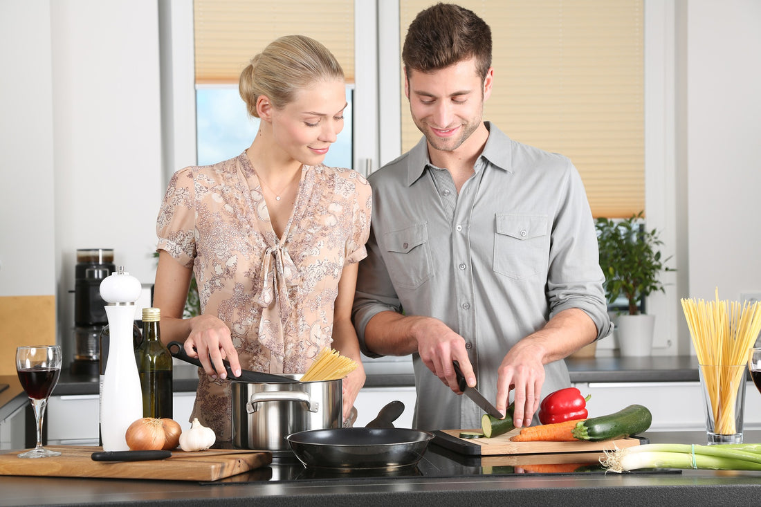 5 Tips Menggarami Masakan dengan Takaran Garam | Trik Menakar Bumbu untuk Masakan Sedap dan Lezat untuk Pemula